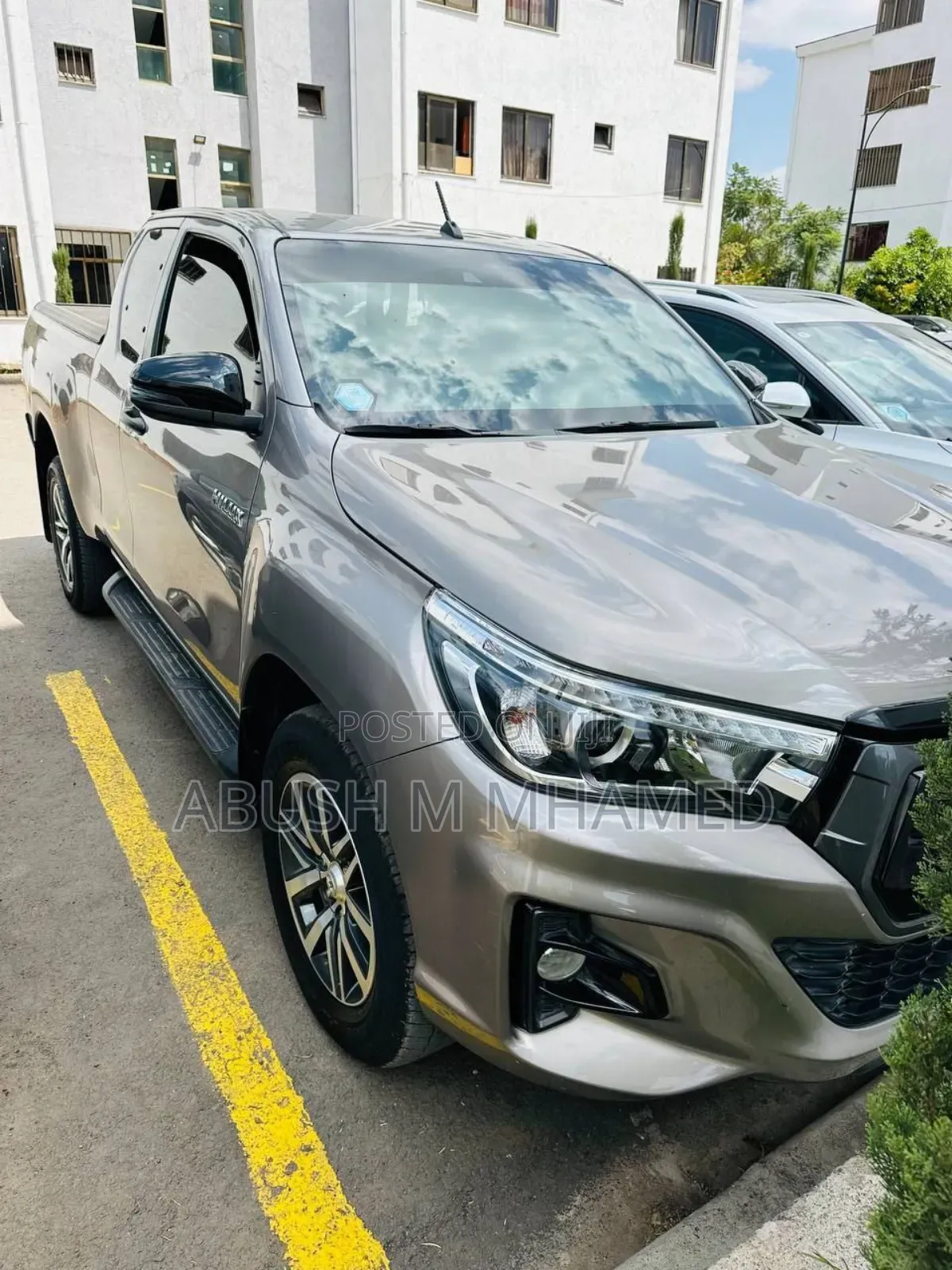 Toyota Hilux 2020 Gray