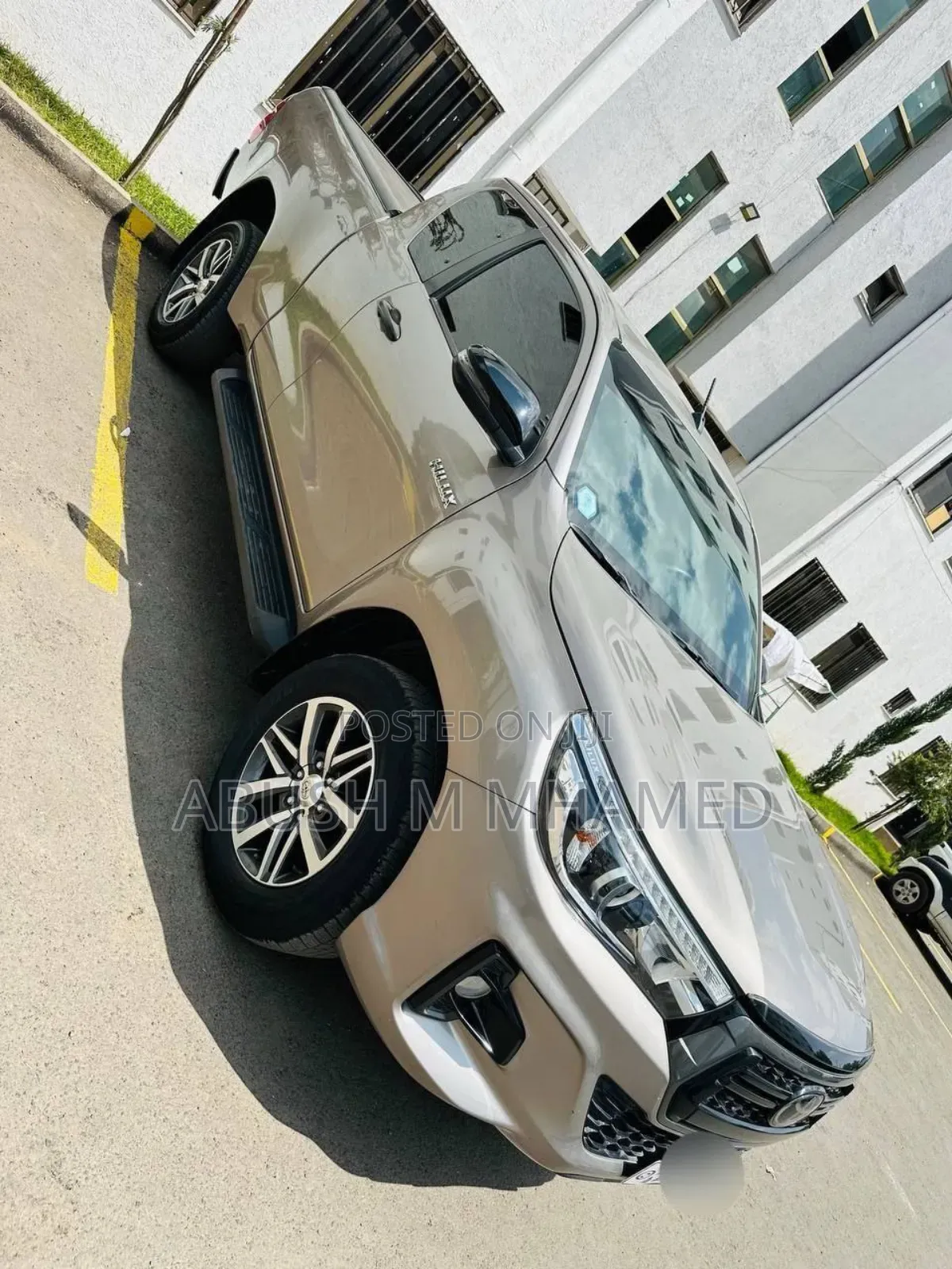 Toyota Hilux 2020 Gray