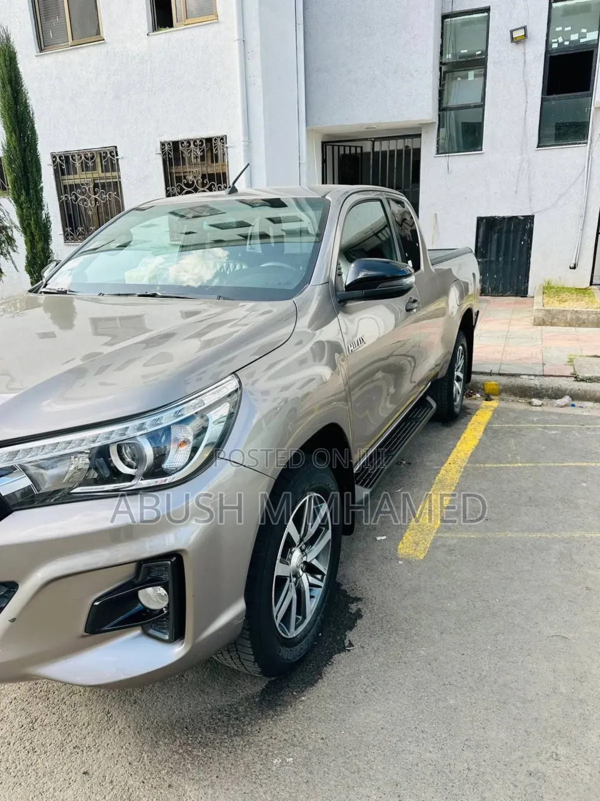 Toyota Hilux 2020 Gray