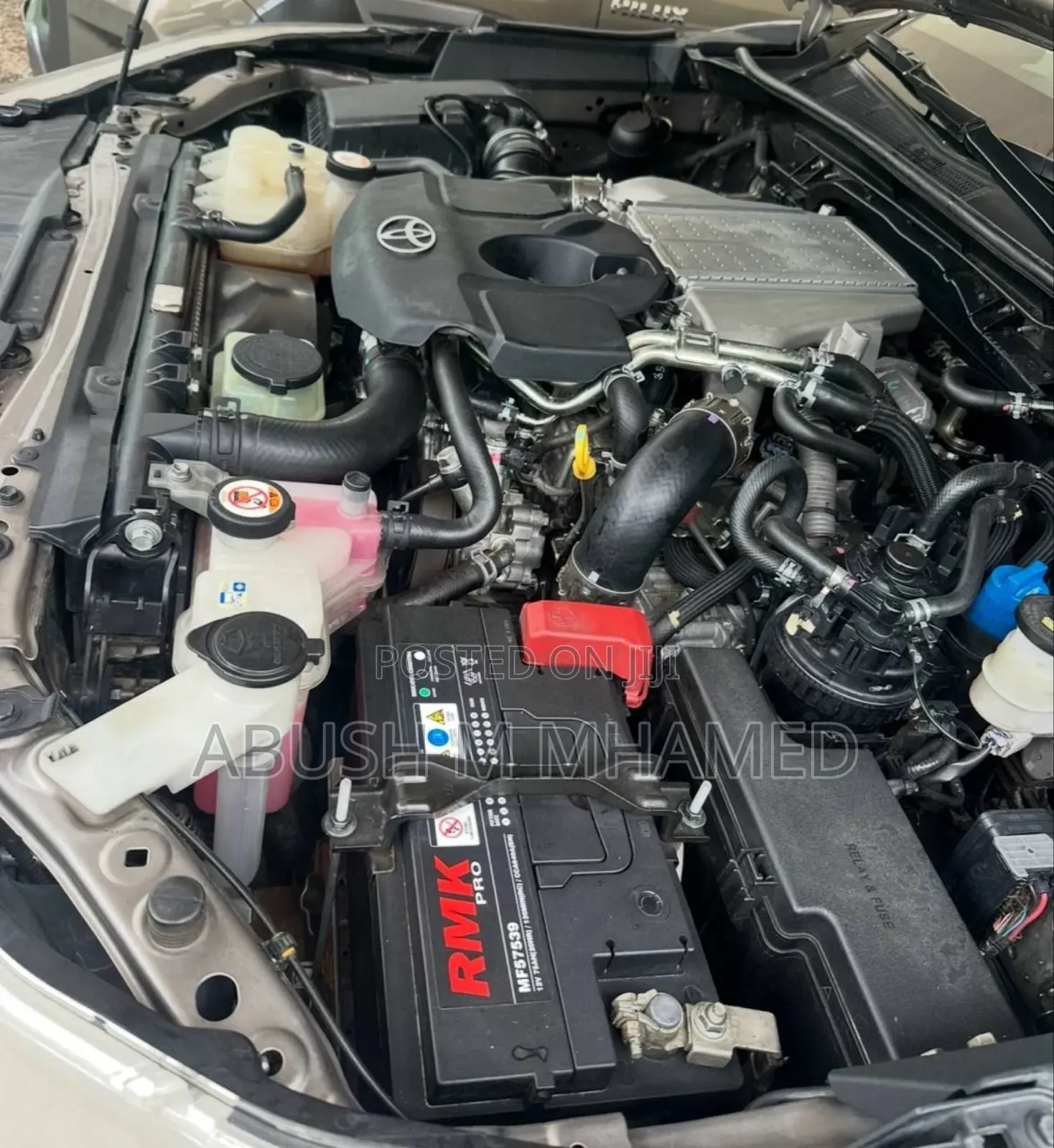 Toyota Hilux 2020 Gray