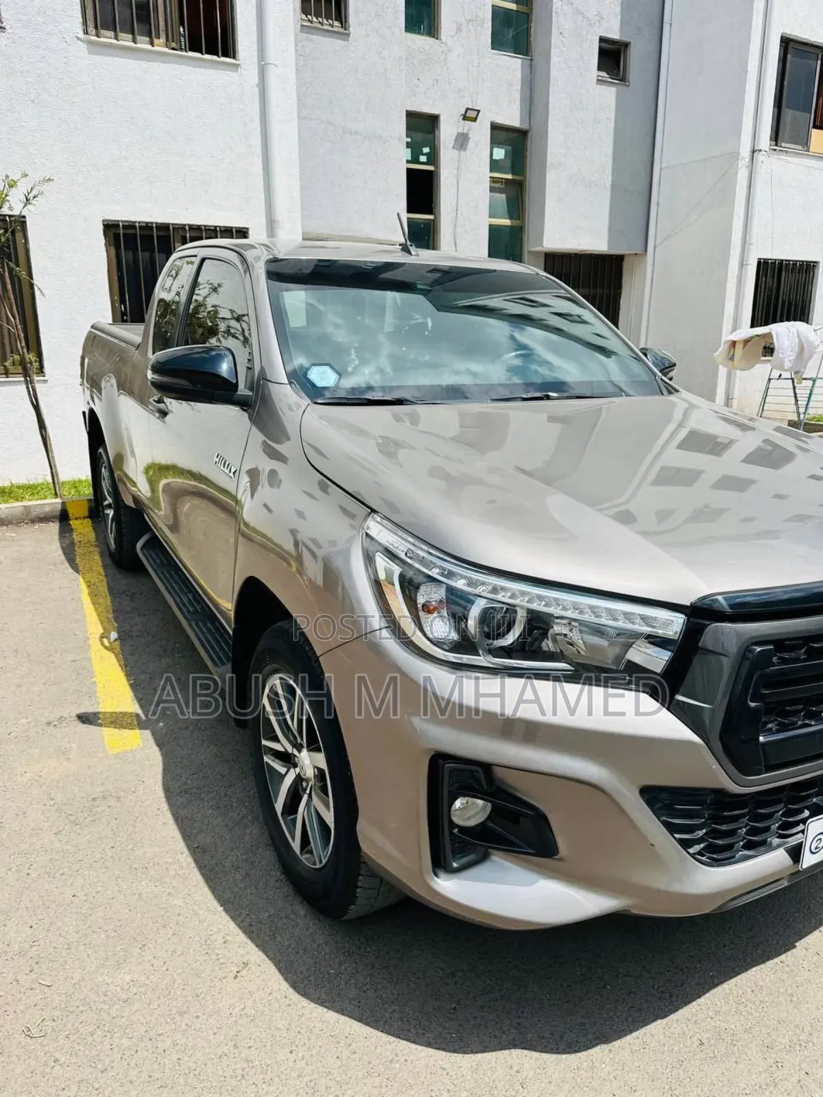 Toyota Hilux 2020 Gray