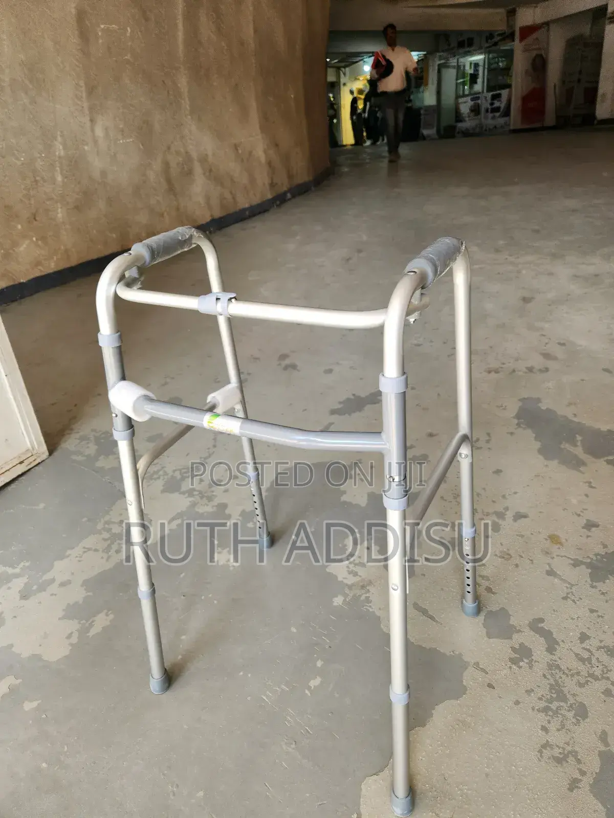 Almunium Stainless Walker輕易brand New Walker延誤medical Walking Aid