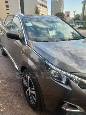 Peugeot 5008 2020 Gray