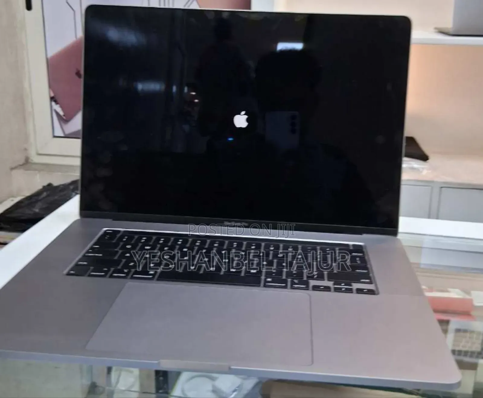 New Laptop Apple MacBook Pro 2019 32GB Intel Core I7 SSD 1T