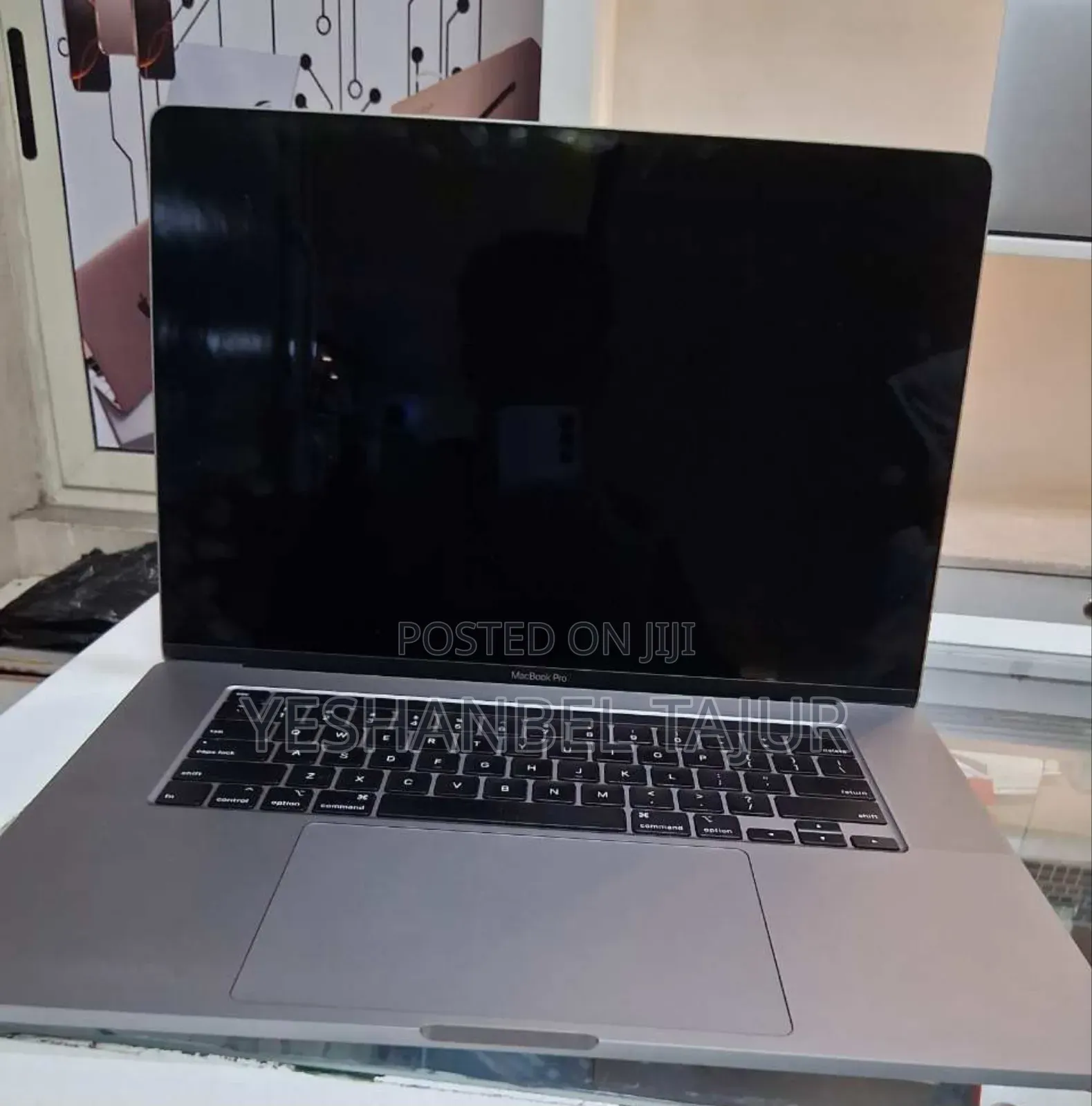 New Laptop Apple MacBook Pro 2019 32GB Intel Core I7 SSD 1T