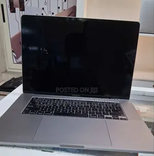 New Laptop Apple MacBook Pro 2019 32GB Intel Core I7 SSD 1T