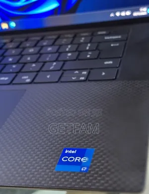 New Laptop Dell XPS 15 16GB Intel Core I7 SSD 512GB