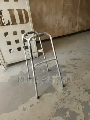 Foldable Walker腔內medical Walker脆性walker Almunium Walker軍事basic Walker