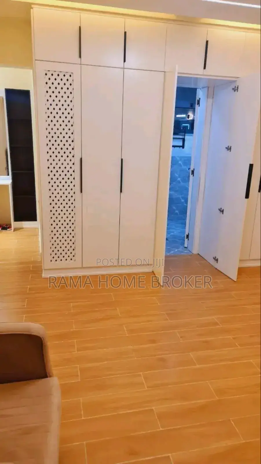 Furnished 3bdrm Apartment in Yeka for sale