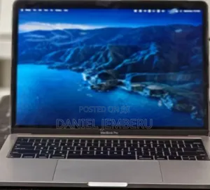 Photo - New Laptop Apple MacBook Pro 2016 16GB Intel Core I7 SSD 512GB