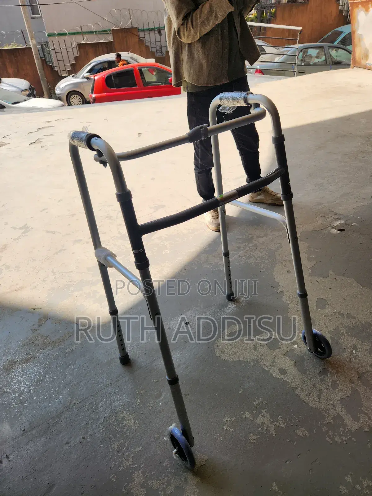 Foldable Walker夠格brand New Medical Walker腕帶almunium Walked腔裏walker New
