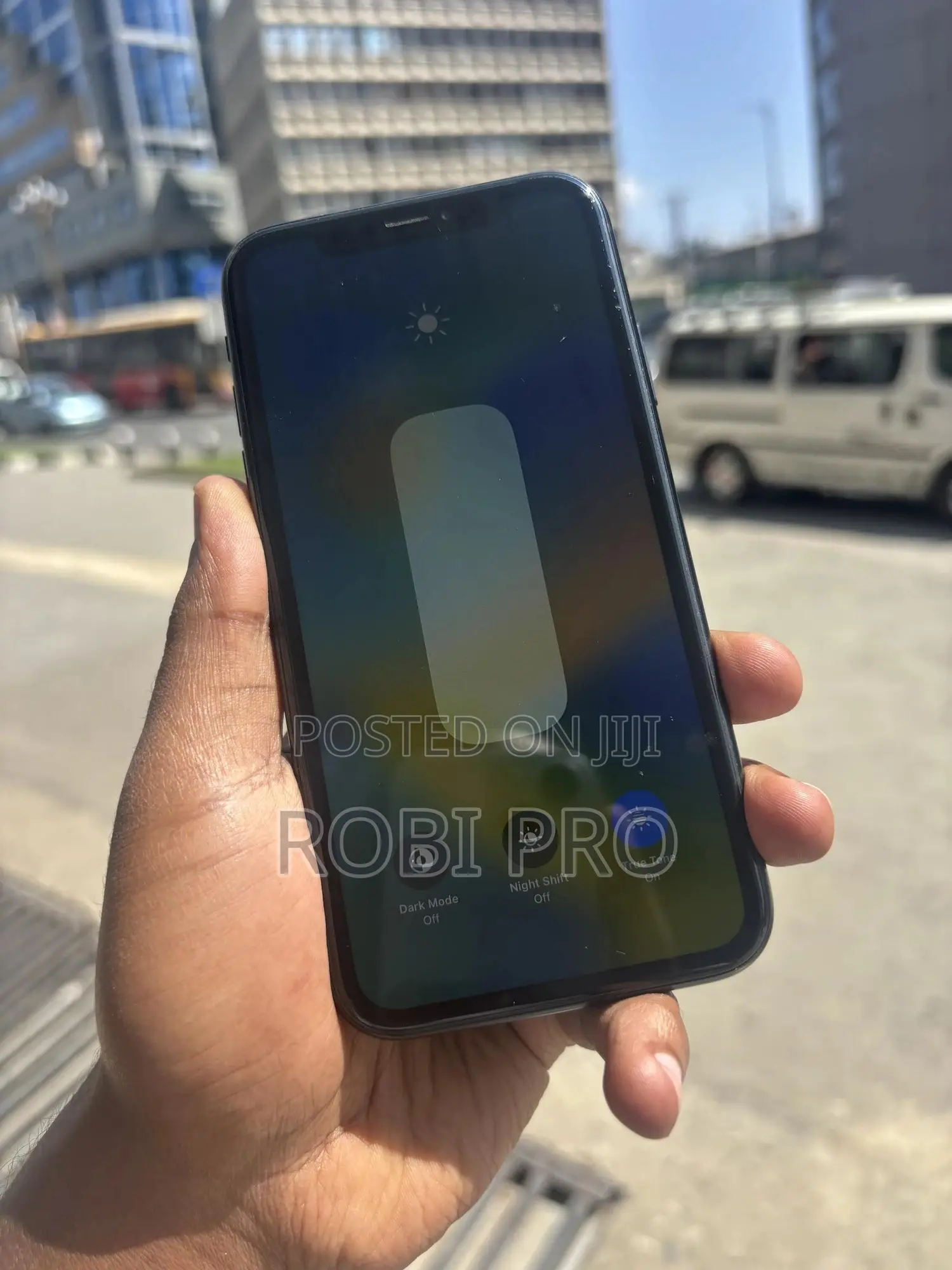 New Apple iPhone XR 64 GB Black