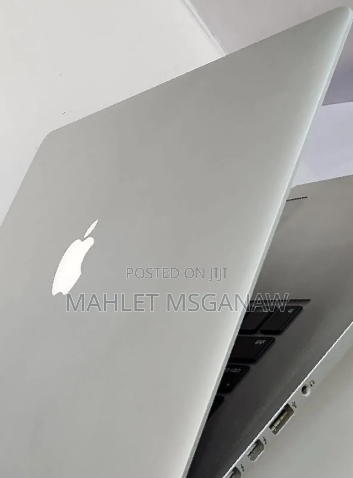 New Laptop Apple MacBook Pro 16GB Intel Core I7 SSD 512GB