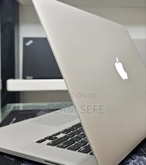 New Laptop Apple MacBook 2015 16GB Intel Core I7 SSD 256GB