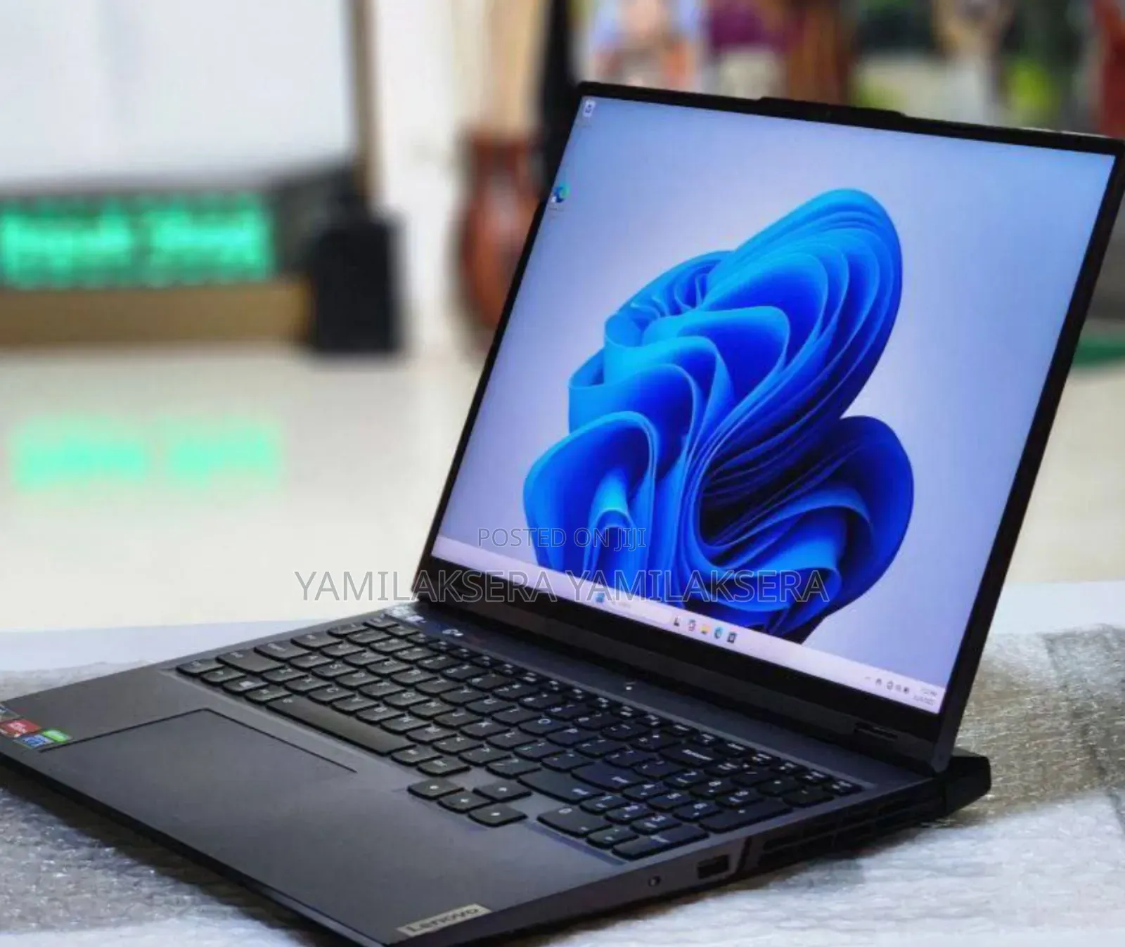 New Laptop Lenovo Legion 5 16GB AMD Ryzen 7 SSD 512GB