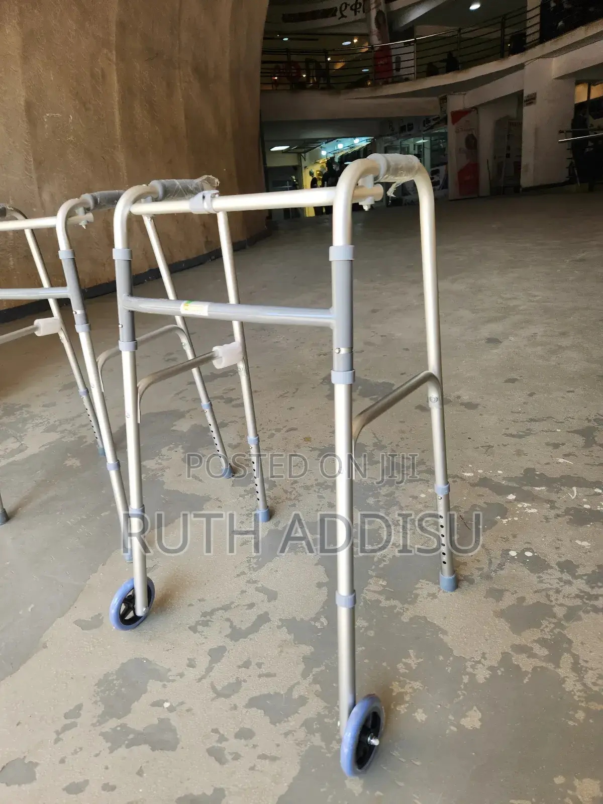 Foldable Almunium Walker腕表medical Walker腔說walker肺部foldable Walker New