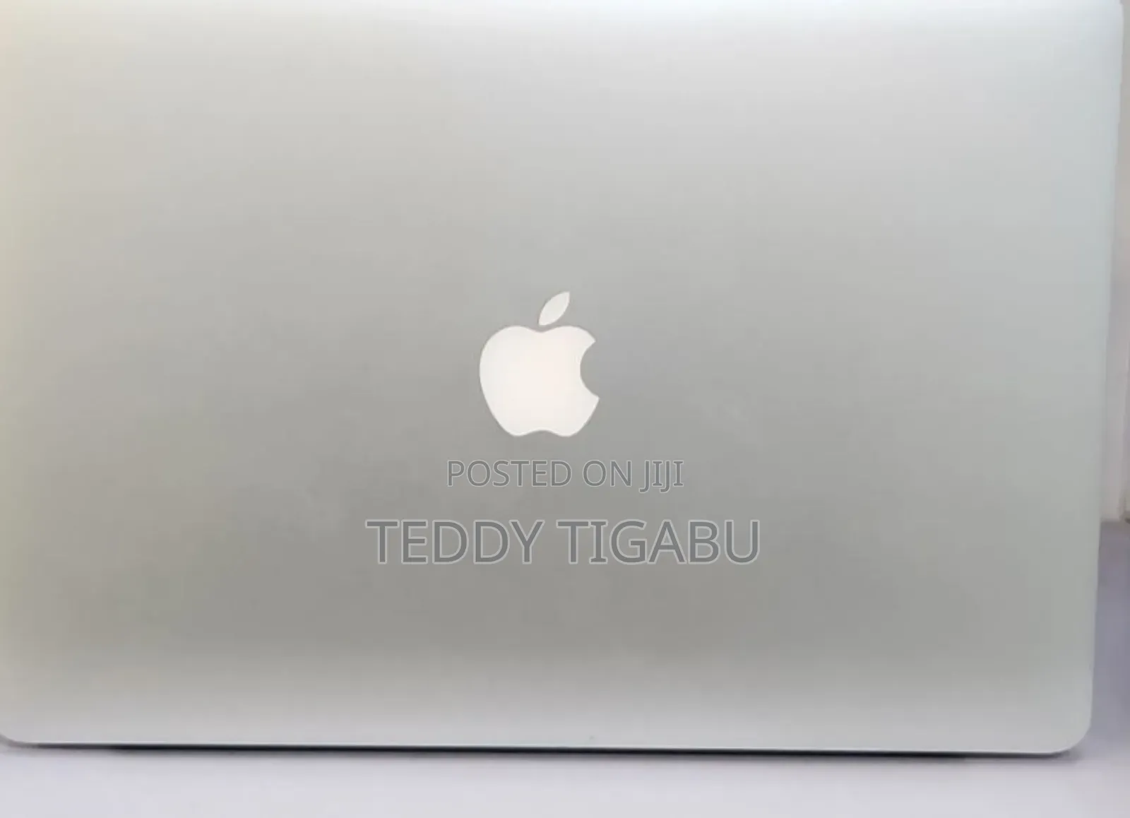 New Laptop Apple MacBook Pro 2015 16GB Intel Core I7 SSD 512GB