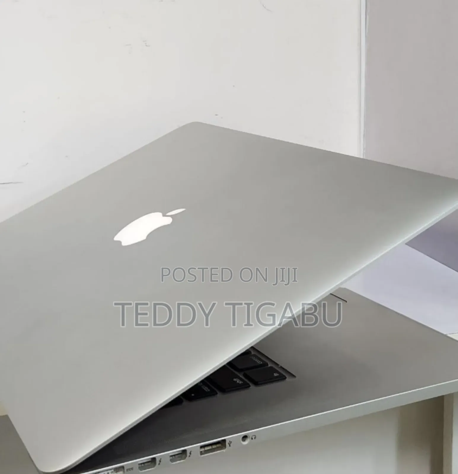 New Laptop Apple MacBook Pro 2015 16GB Intel Core I7 SSD 512GB
