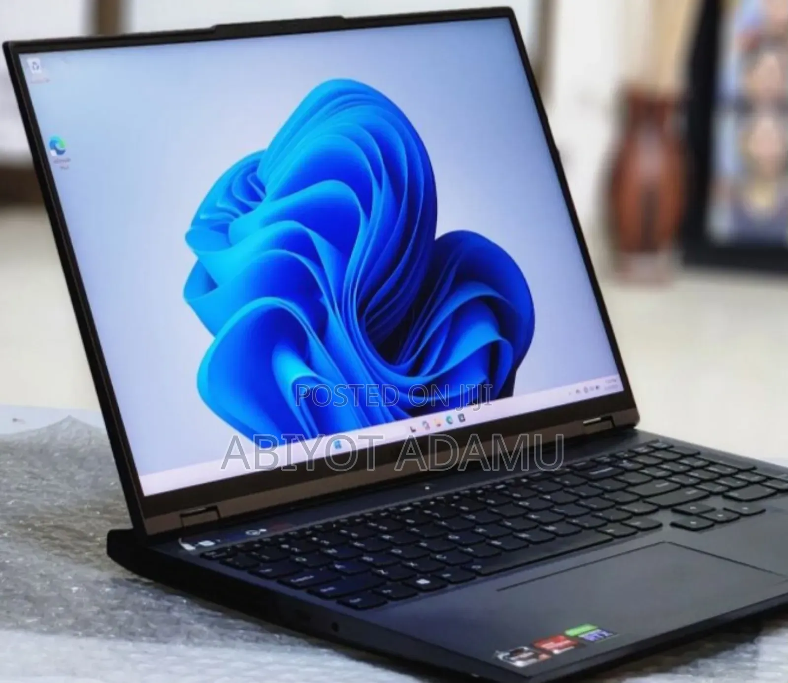 New Laptop Lenovo Legion 5 16GB AMD Ryzen 7 SSD 1T