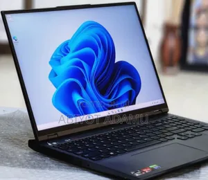 New Laptop Lenovo Legion 5 16GB AMD Ryzen 7 SSD 1T