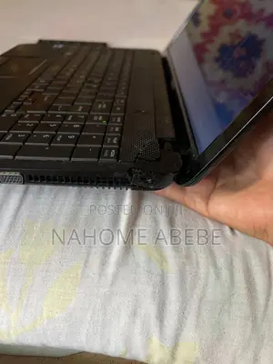 Laptop Toshiba Satellite C850 4GB Intel Core I3 HDD+SSD 512GB