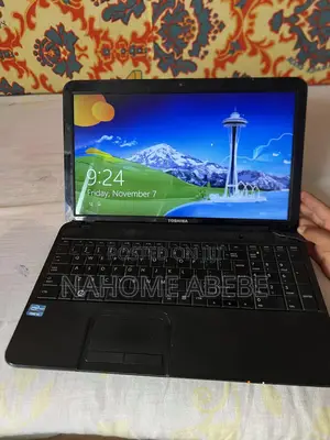 Photo - Laptop Toshiba Satellite C850 4GB Intel Core I3 HDD+SSD 512GB
