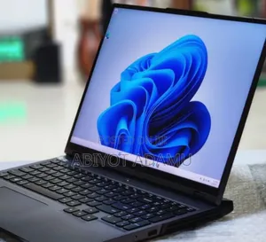 New Laptop Lenovo Legion 5 16GB AMD Ryzen 7 SSD 1T