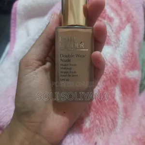 Photo - Estee Lauder Double Wear Foundation