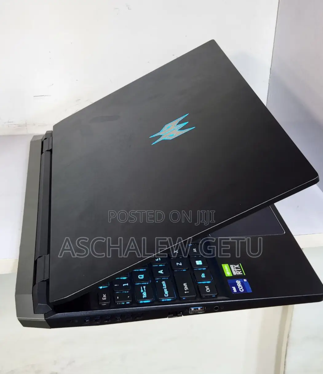 New Laptop Acer Predator Helios 300 16GB Intel Core I9 SSD 512GB