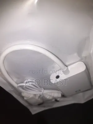 Hdmi to Vga Adapter With an Audio Jack