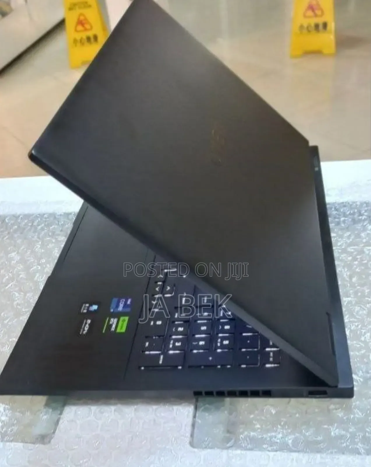 New Laptop HP Omen 16 16GB Intel Core I9 SSD 1T