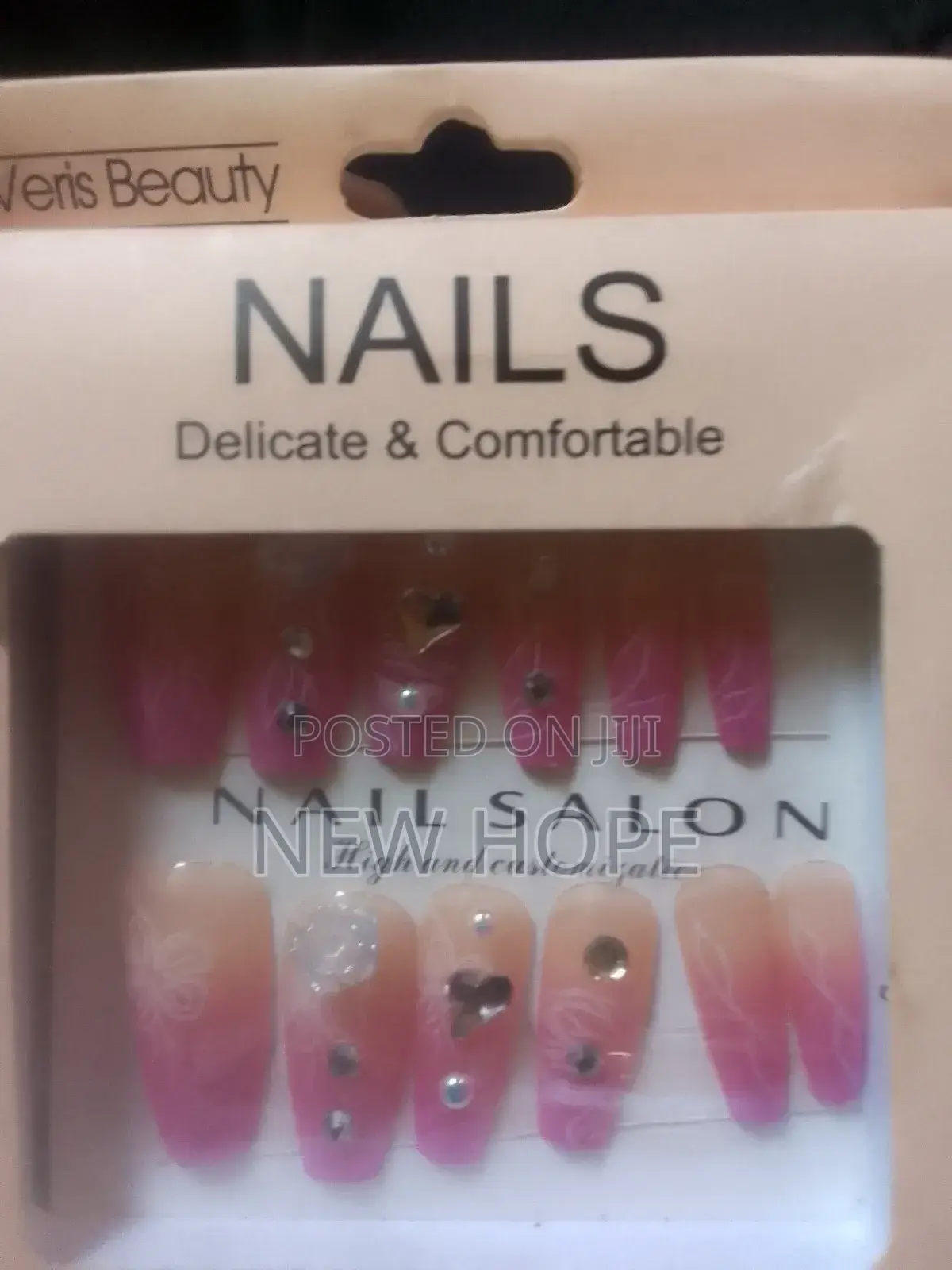 Nails Delicate Comfortable