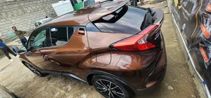 Toyota C-HR 2017 Brown