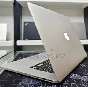 New Laptop Apple MacBook Pro 2015 16GB Intel Core I7 SSD 256GB