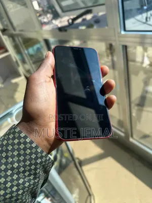 Apple iPhone 11 128 GB Red