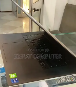 Photo - New Laptop Dell XPS 17 9720 64GB Intel Core I9 SSD 4T