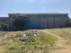 Photo - 1500 ካሜ መጋዘን ዱከም