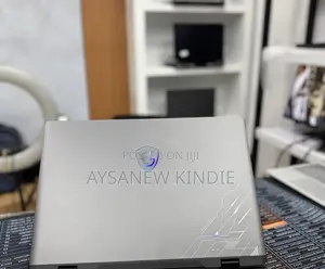 New Laptop MSI Crosshair 15 B12U 16GB Intel Core i7 SSD 1T