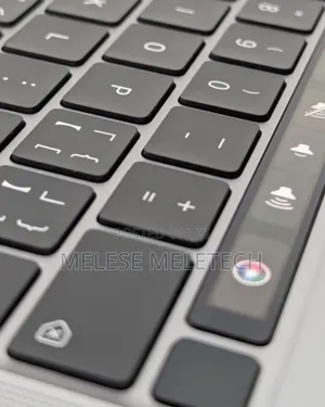 New Laptop Apple MacBook Pro 2022 M2 8GB Intel Core M2 SSD 256GB