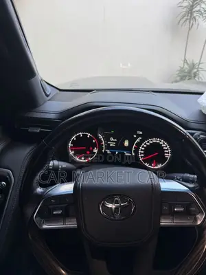 Toyota Land Cruiser LC300 2023 Black