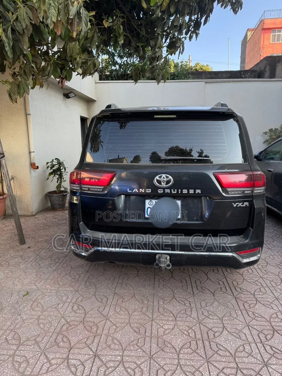 Toyota Land Cruiser LC300 2023 Black