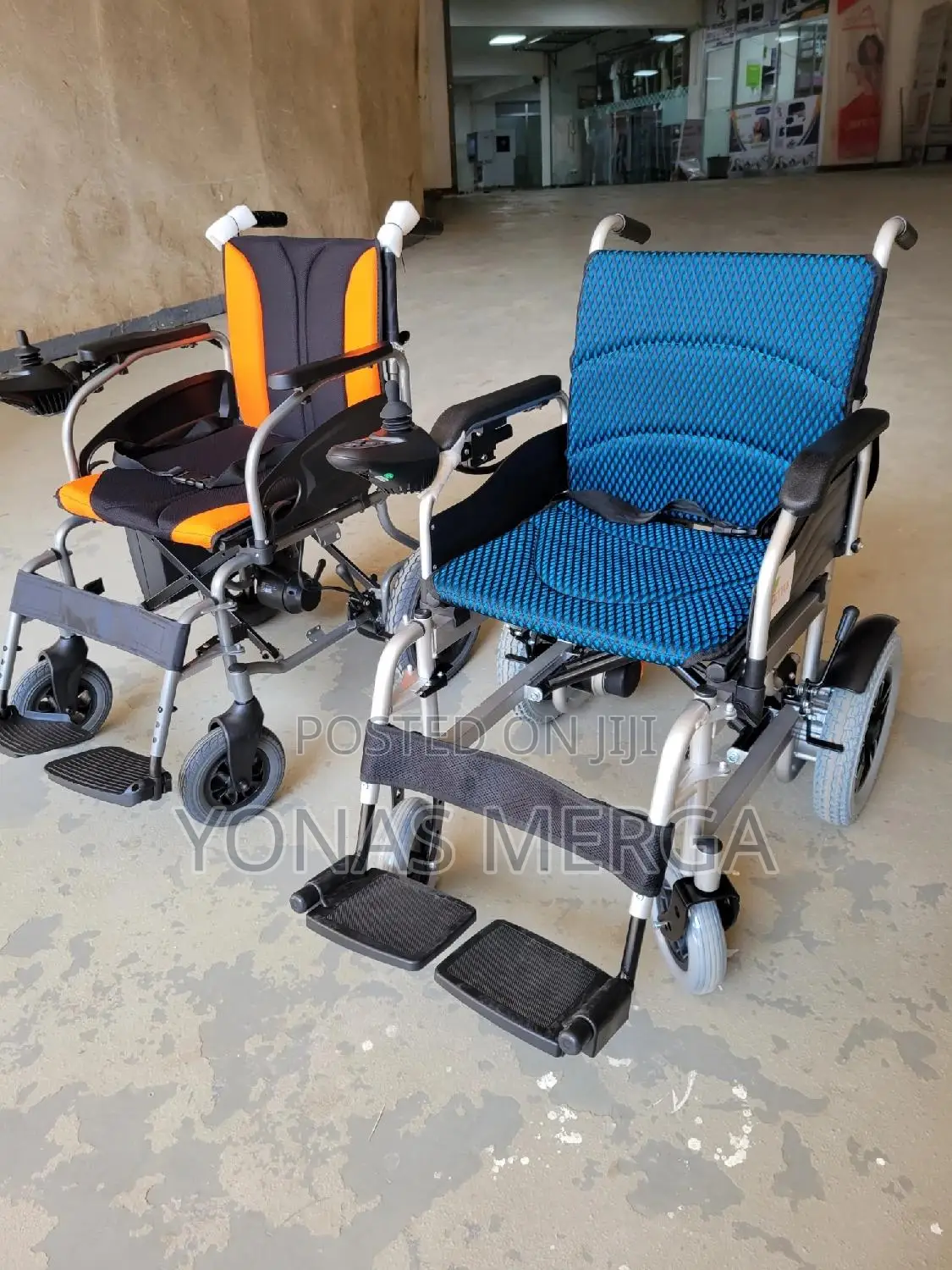 Electric Wheelchair嗨昍charging Wheelchair病፼display Attribute:Health