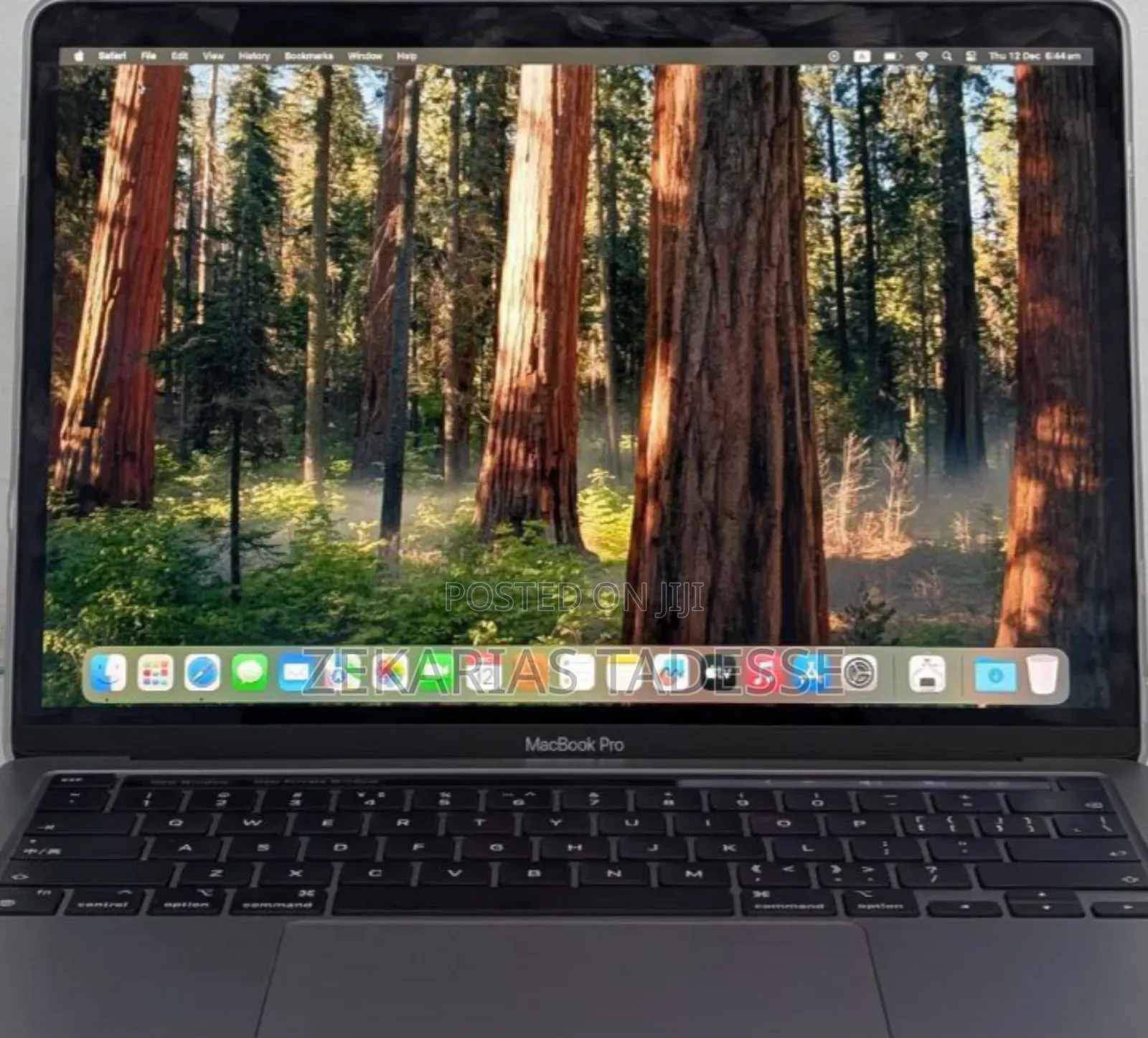 New Laptop Apple MacBook Pro 2022 M2 8GB Apple M2 SSD 256GB