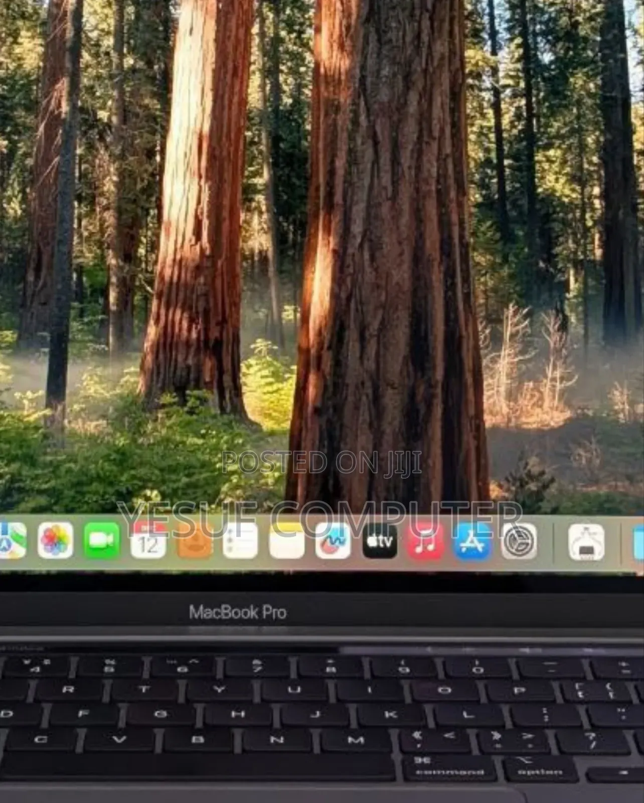 New Laptop Apple MacBook Pro 2022 M2 8GB Apple M1 SSD 256GB