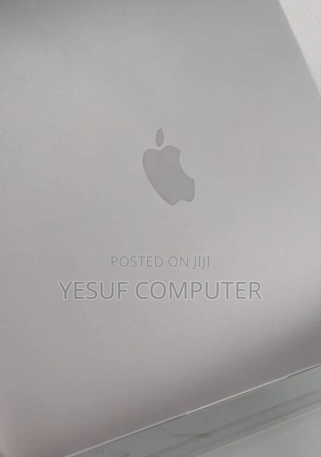 New Laptop Apple MacBook Pro 2022 M2 8GB Apple M1 SSD 256GB