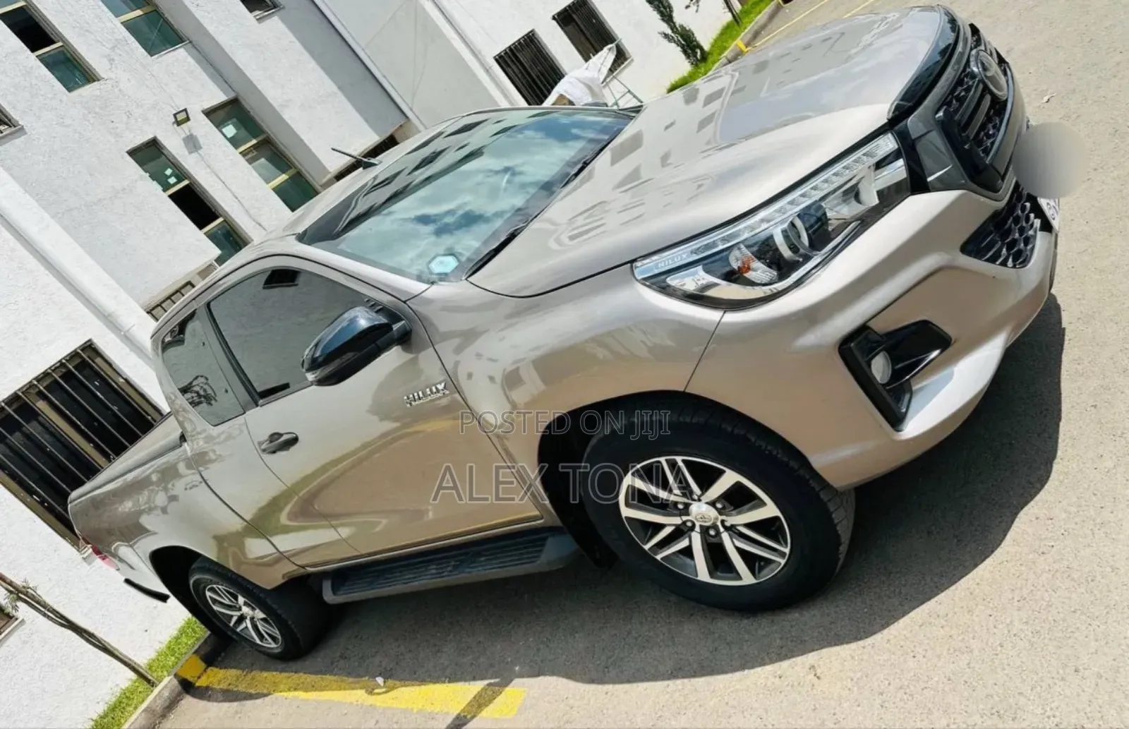 Toyota Hilux 2020 Silver