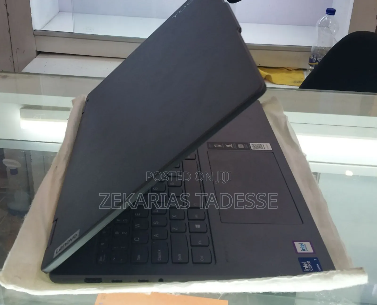New Laptop Lenovo Yoga 7i 16GB Intel Core Ultra 7 SSD 1T
