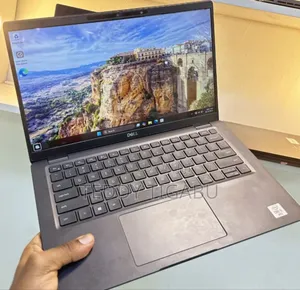 Photo - New Laptop Dell 16GB Intel Core I5 SSD 512GB