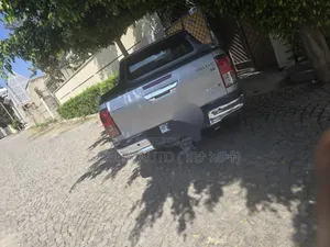 Toyota Hilux Revo Double Cab Deisel 2.4 RWD 2017 Silver