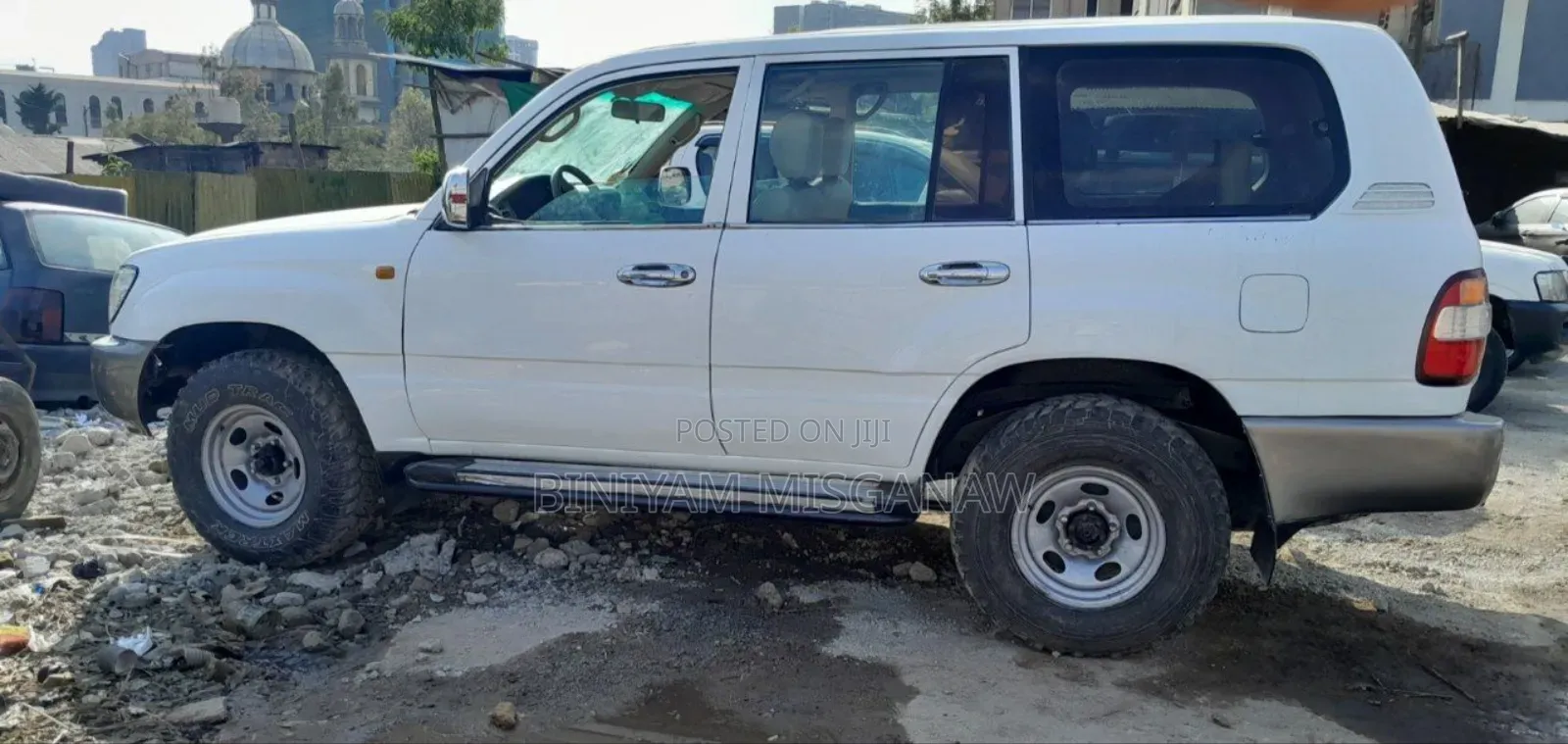 Toyota Land Cruiser 2000 White